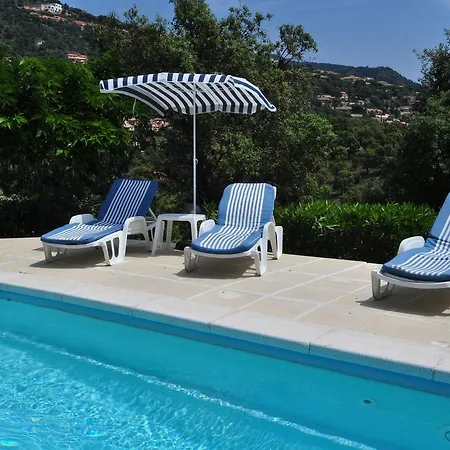 Villa A Tastefully Furnished Villa With Private Pool, 8 Km From The Mediterranean Sea Bormes-les-Mimosas