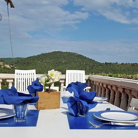 Villa A Tastefully Furnished Villa With Private Pool, 8 Km From The Mediterranean Sea *