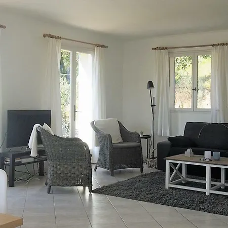 A Tastefully Furnished Villa With Private Pool, 8 Km From The Mediterranean Sea * Bormes-les-Mimosas