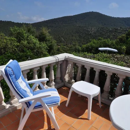 Villa A Tastefully Furnished Villa With Private Pool, 8 Km From The Mediterranean Sea *